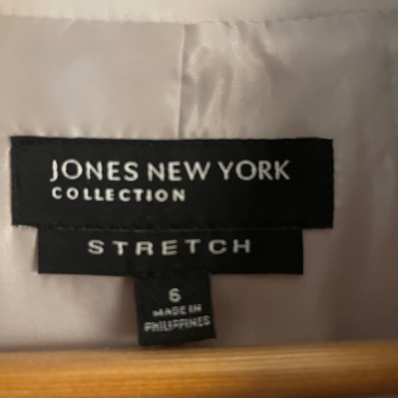 Dressy suit jacket, never worn. - Picture 3 of 3